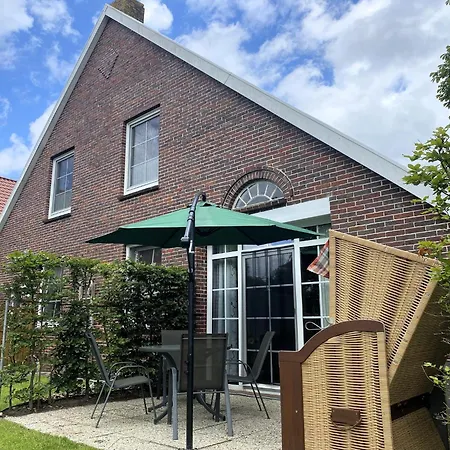 Reihenhaeuser In Strackholt