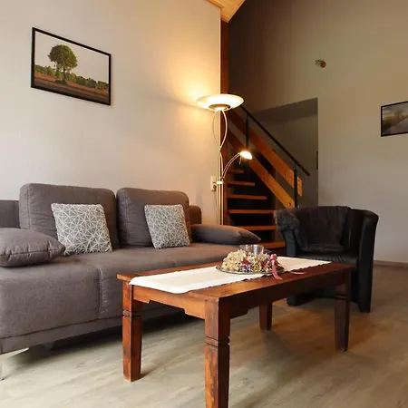 Reihenhaeuser In Strackholt