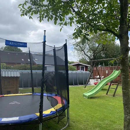 Reihenhaeuser In Strackholt 아파트 *